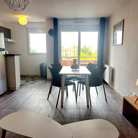 דירות מונטובן Le Montauriol - Logement Avec Terrasse - Piscine -Tennis - Place De Parking Privee מראה חיצוני תמונה