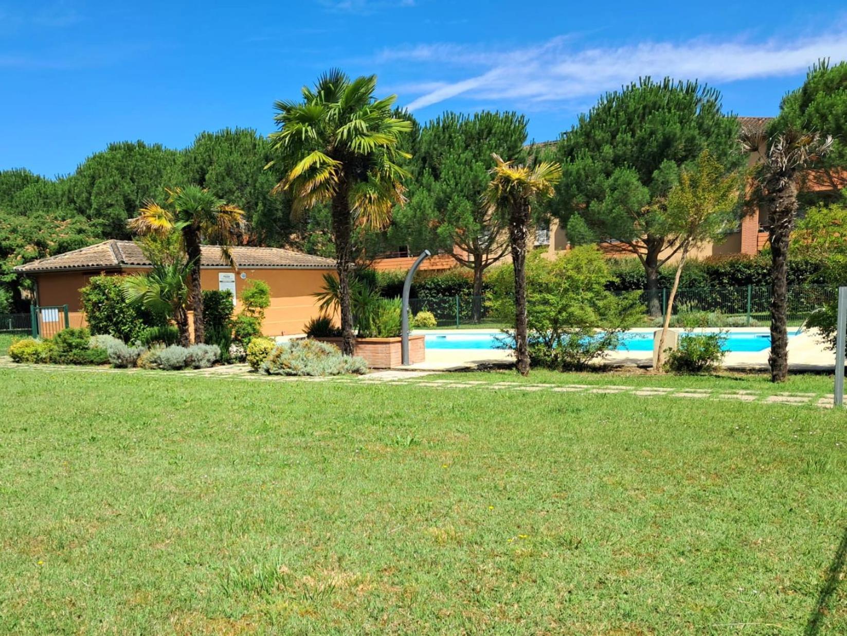 דירות מונטובן Le Montauriol - Logement Avec Terrasse - Piscine -Tennis - Place De Parking Privee מראה חיצוני תמונה