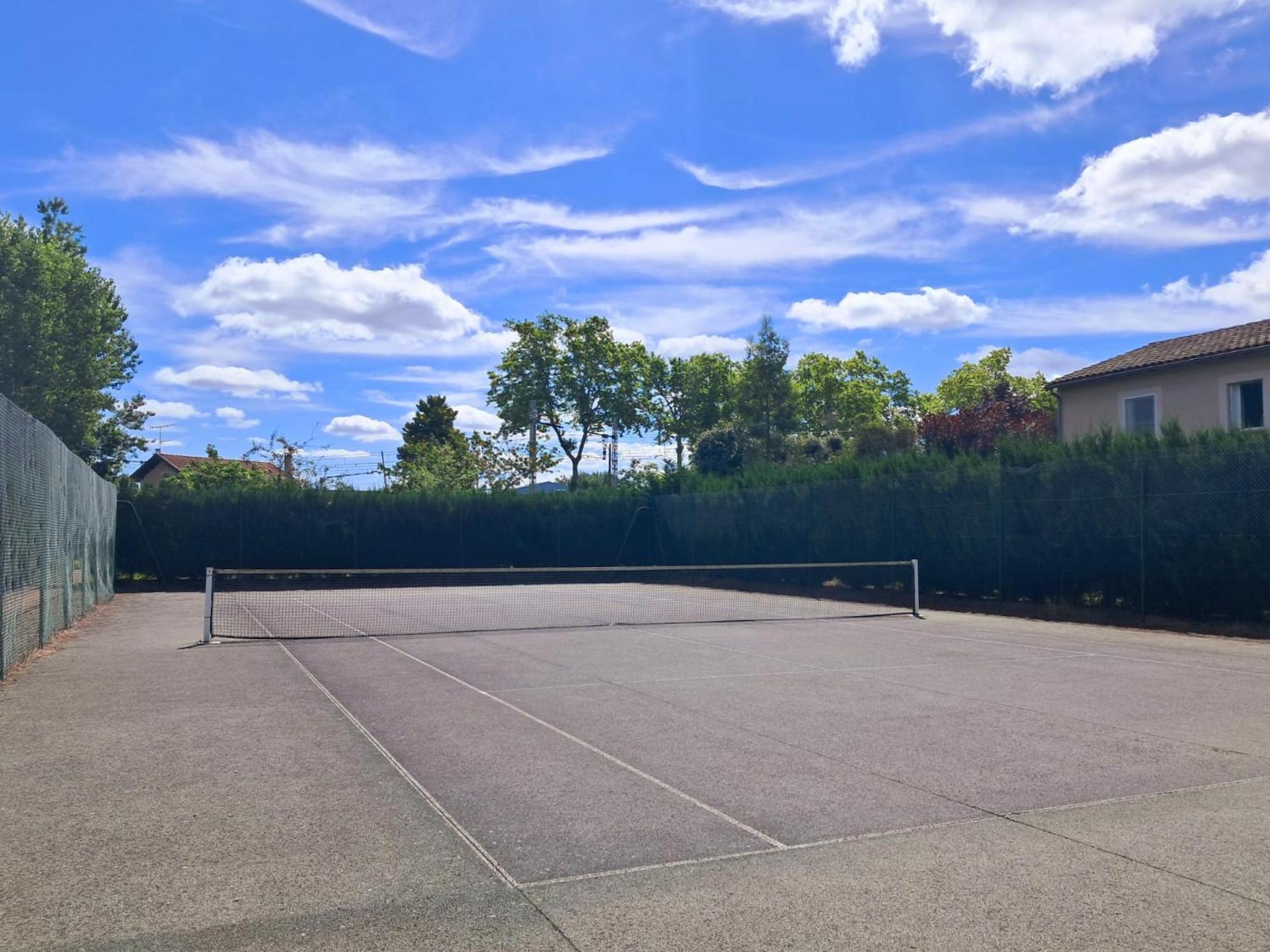 דירות מונטובן Le Montauriol - Logement Avec Terrasse - Piscine -Tennis - Place De Parking Privee מראה חיצוני תמונה